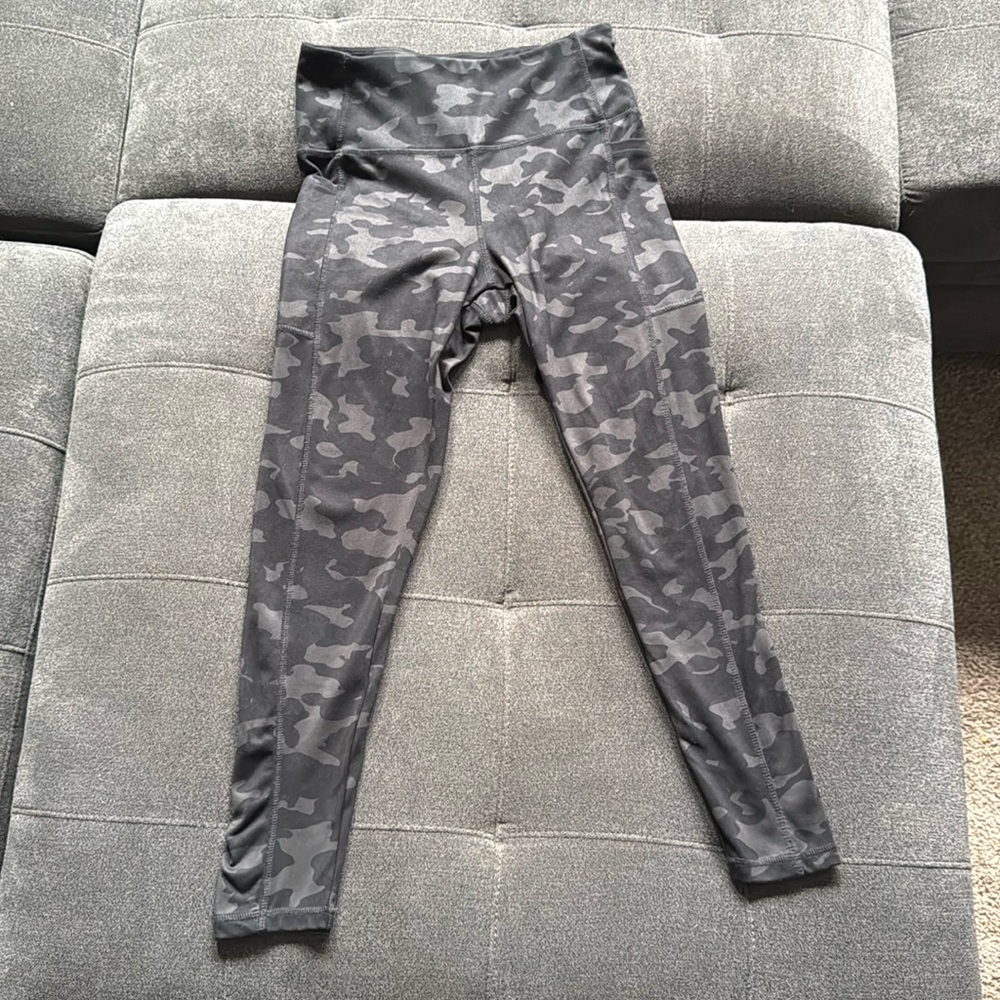 Women’s Camo Leggings